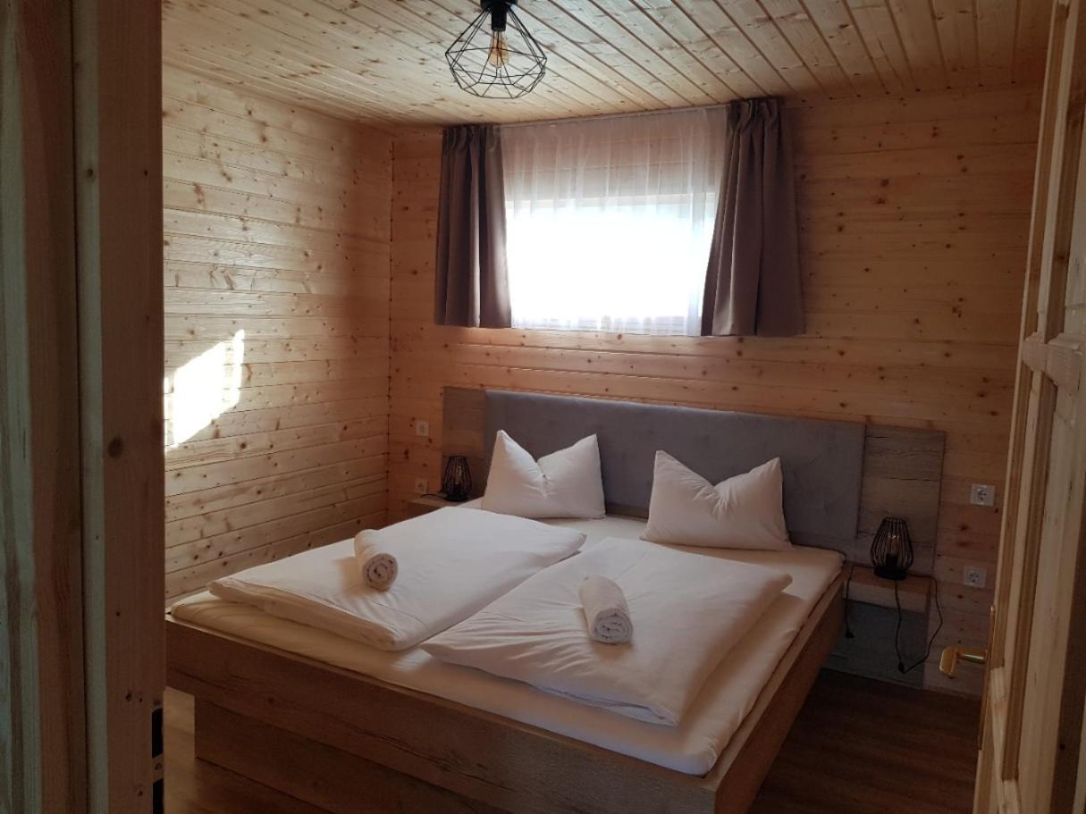 Bed and Breakfast Napsugar Club Es Panzio Фоньод Экстерьер фото